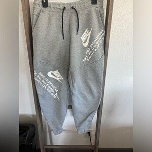 Nike, dry fit joggers, Men’s size M